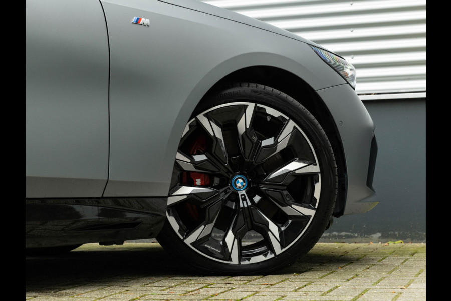 BMW i5 eDrive40 M-Sport Pro - Pano - Trekhaak - Driving Ass Prof - Stoelventilatie