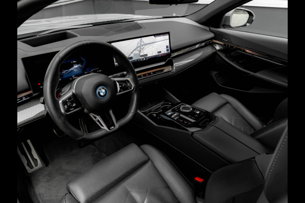 BMW i5 eDrive40 M-Sport Pro - Pano - Trekhaak - Driving Ass Prof - Stoelventilatie
