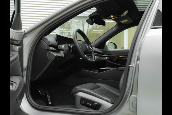 BMW i5 eDrive40 M-Sport Pro - Pano - Trekhaak - Driving Ass Prof - Stoelventilatie