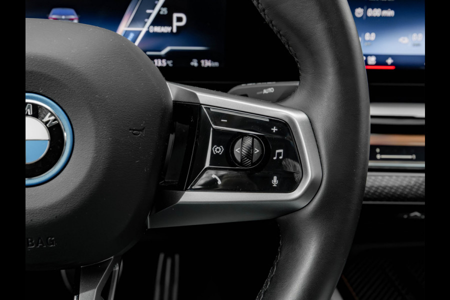 BMW i5 eDrive40 M-Sport Pro - Pano - Trekhaak - Driving Ass Prof - Stoelventilatie