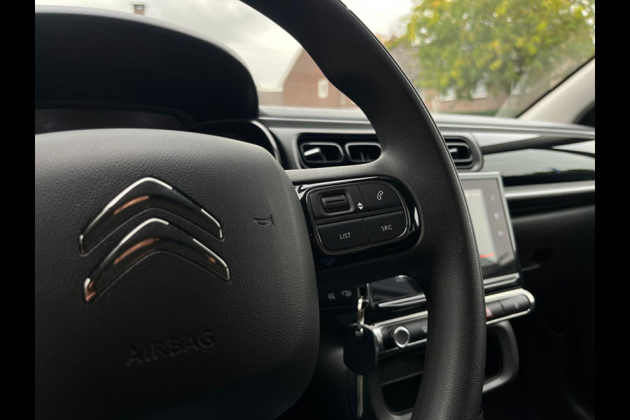Citroën C3 1.2 Feel, Airco, Navi, CarPlay, Cruise, PDC, Two-tone