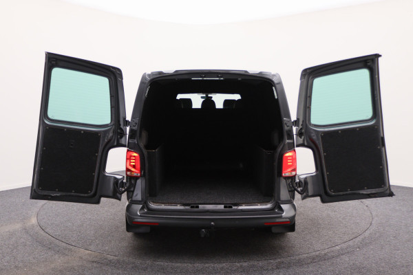 Volkswagen Transporter 2.0 TDI DSG L2H1 30 DC Highline Leer, 2x Elektr. Schuifdeur, ACC, Camera, Apple Carplay, LED, Trekhaak, 20''