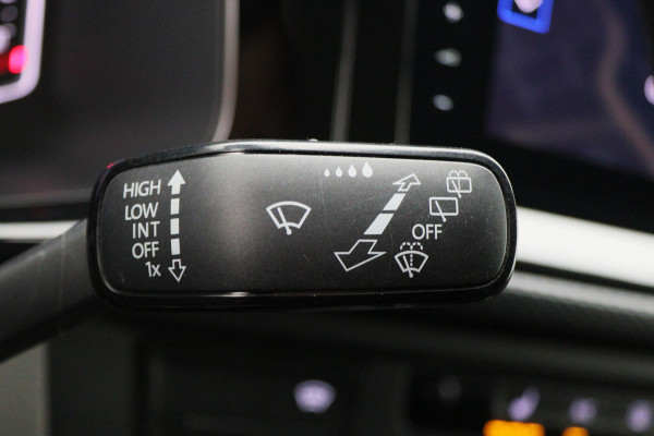 Volkswagen Transporter 2.0 TDI DSG L2H1 30 DC Highline Leer, 2x Elektr. Schuifdeur, ACC, Camera, Apple Carplay, LED, Trekhaak, 20''