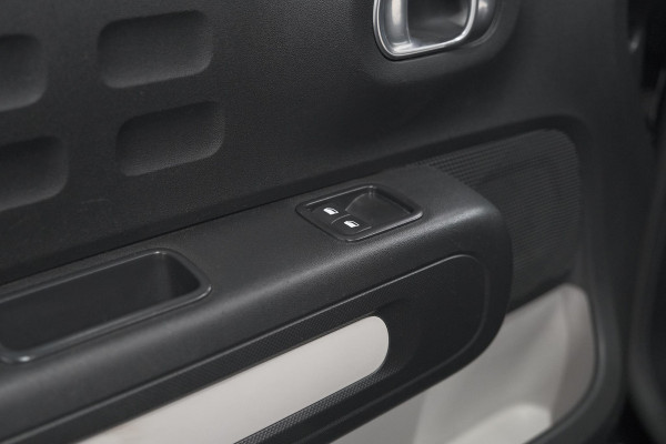 Citroën C3 PureTech 82 Feel Edition | Parkeersensoren | Navigatie | Apple Carplay