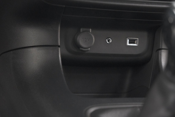 Citroën C3 PureTech 82 Feel Edition | Parkeersensoren | Navigatie | Apple Carplay