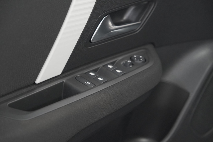 Citroën C4 Hybrid 136 e-DCS6 Plus | Camera | Apple Carplay | Navigatie | Parkeersensoren