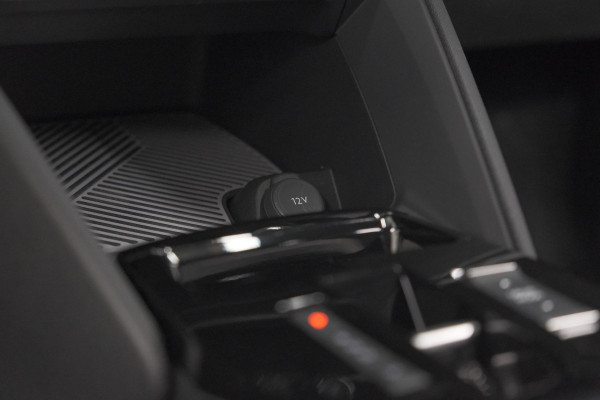 Citroën C4 Hybrid 136 e-DCS6 Plus | Camera | Apple Carplay | Navigatie | Parkeersensoren
