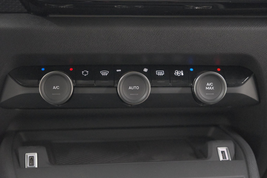 Citroën C4 Hybrid 136 e-DCS6 Plus | Camera | Apple Carplay | Navigatie | Parkeersensoren