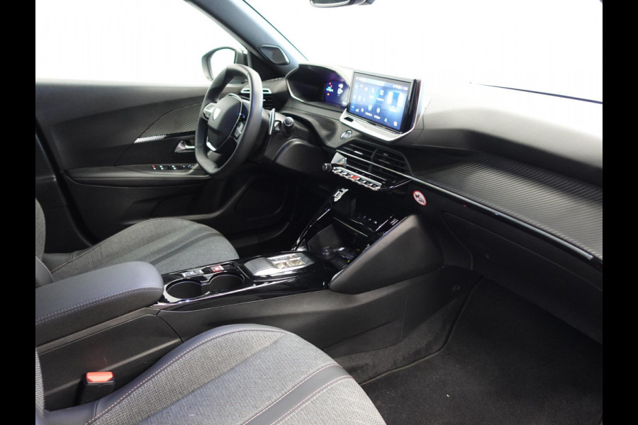 Peugeot 2008 1.2 PureTech 130pk Automaat Allure | Navigatie | Apple Carplay/Android | Auto 360 camera | Parkeersensoren | Blind Spot Assist | Adaptive Cruise Control | Stoelverwarming | Getinte ramen | Climate Control
