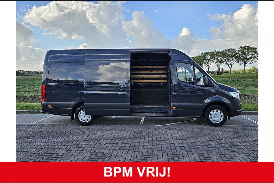 Mercedes-Benz Sprinter 315 L3H2 RWD Mbux Euro6 Airco Camera Trekhaak 150Pk!