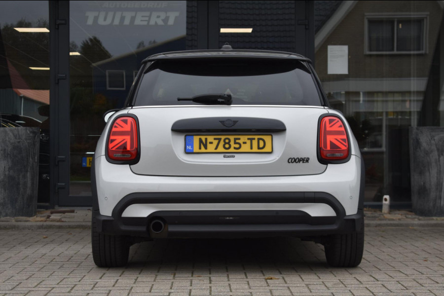 MINI Mini 1.5 Cooper APPLE CARPLAY | STUUR / STOELVERWARMING | DEALER ONDERHOUDEN | SFEERVERLICHTING | NAVIGATIE