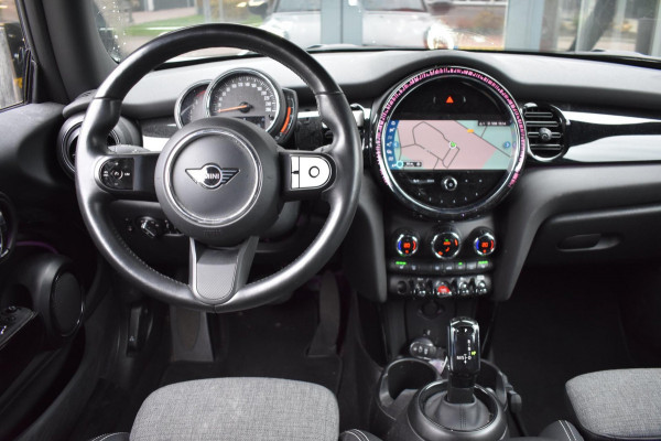 MINI Mini 1.5 Cooper APPLE CARPLAY | STUUR / STOELVERWARMING | DEALER ONDERHOUDEN | SFEERVERLICHTING | NAVIGATIE