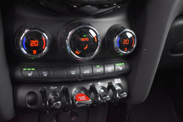 MINI Mini 1.5 Cooper APPLE CARPLAY | STUUR / STOELVERWARMING | DEALER ONDERHOUDEN | SFEERVERLICHTING | NAVIGATIE