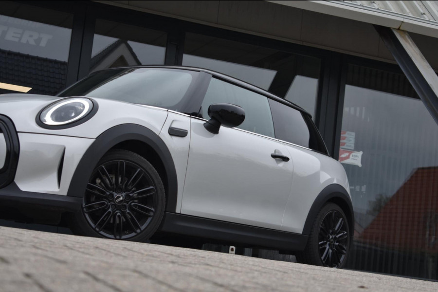 MINI Mini 1.5 Cooper APPLE CARPLAY | STUUR / STOELVERWARMING | DEALER ONDERHOUDEN | SFEERVERLICHTING | NAVIGATIE