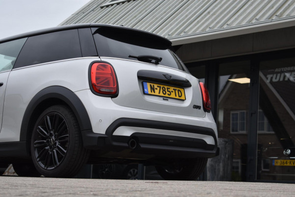 MINI Mini 1.5 Cooper APPLE CARPLAY | STUUR / STOELVERWARMING | DEALER ONDERHOUDEN | SFEERVERLICHTING | NAVIGATIE