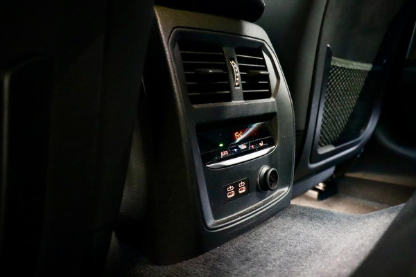 BMW 3-serie 330i High Executive Ed. M Sport|NL|OpenDk|ACC|HuD