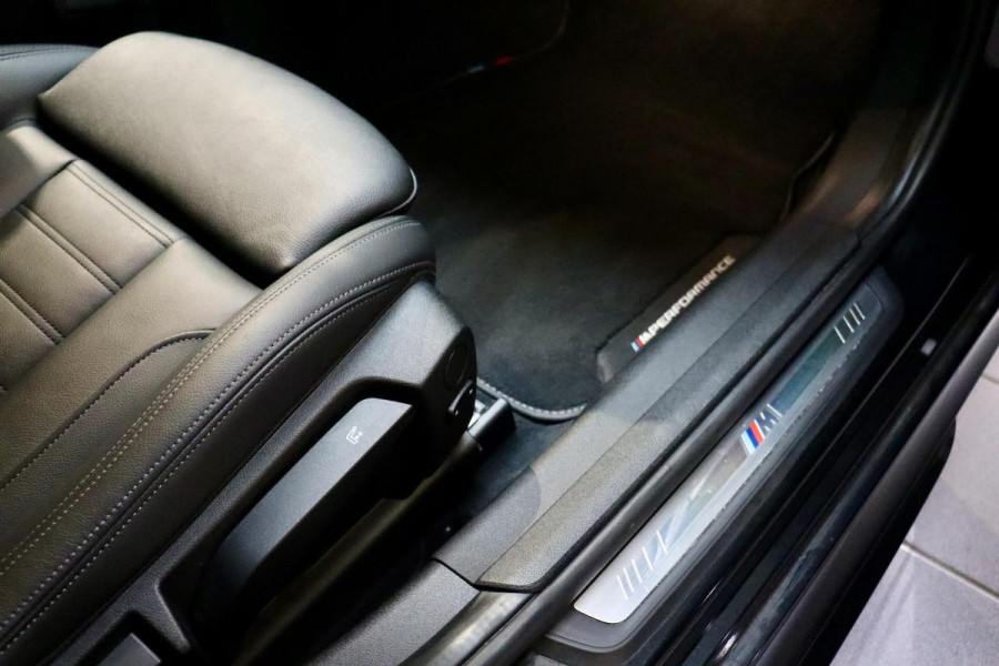 BMW 3-serie 330i High Executive Ed. M Sport|NL|OpenDk|ACC|HuD
