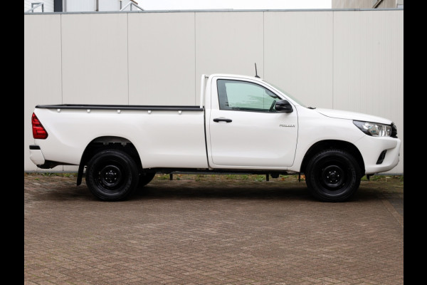 Toyota Hilux 2.4 D-4D 4WD Cool Comfort | Airco | Cruise | Trekhaak