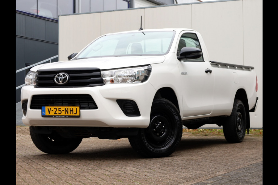 Toyota Hilux 2.4 D-4D 4WD Cool Comfort | Airco | Cruise | Trekhaak