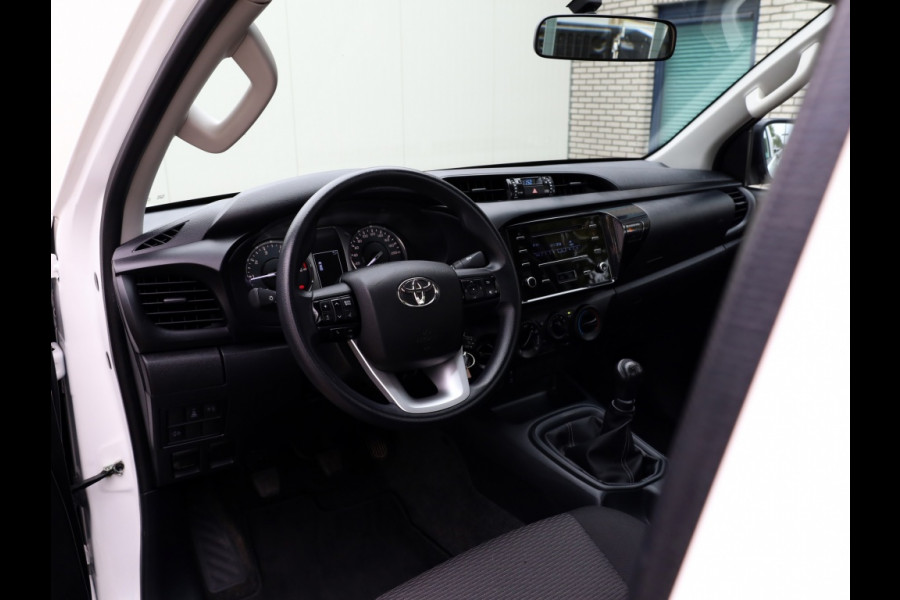 Toyota Hilux 2.4 D-4D 4WD Cool Comfort | Airco | Cruise | Trekhaak