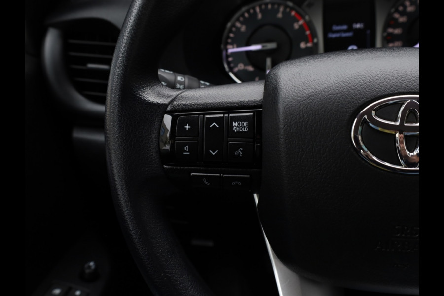 Toyota Hilux 2.4 D-4D 4WD Cool Comfort | Airco | Cruise | Trekhaak
