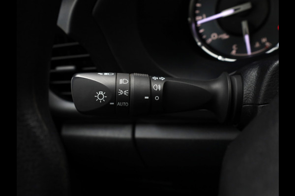 Toyota Hilux 2.4 D-4D 4WD Cool Comfort | Airco | Cruise | Trekhaak