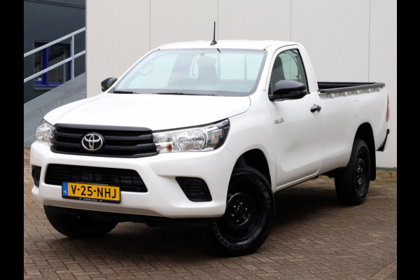 Toyota Hilux 2.4 D-4D 4WD Cool Comfort | Airco | Cruise | Trekhaak