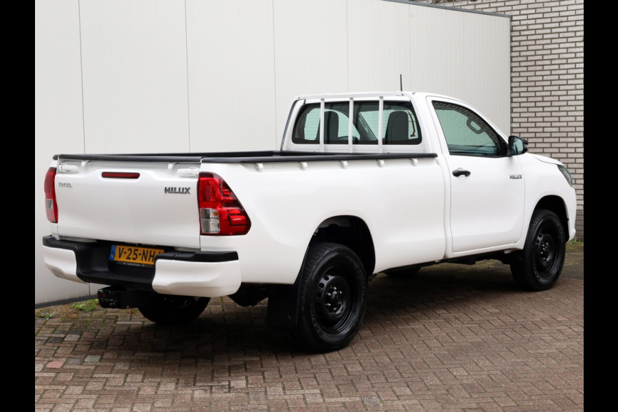 Toyota Hilux 2.4 D-4D 4WD Cool Comfort | Airco | Cruise | Trekhaak