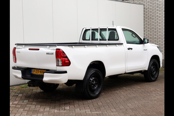 Toyota Hilux 2.4 D-4D 4WD Cool Comfort | Airco | Cruise | Trekhaak