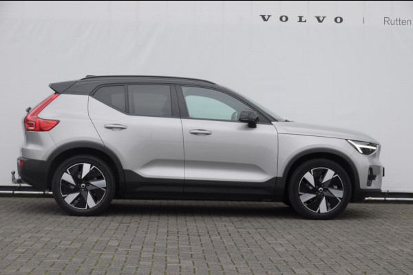 Volvo XC40 252PK Automaat Single Ext. Range Core / Lederen bekleding / Trekhaak / getint glas / Leder met alcantara interieur / Parkeersensoren met camera / Stoel - en stuurwielverwarming / Apple carplay