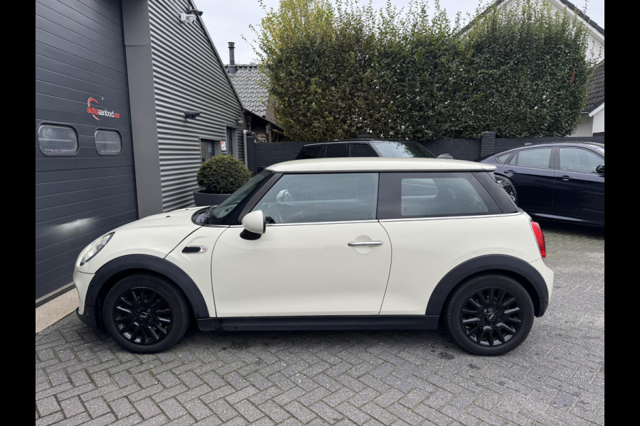 MINI Mini 1.5 Cooper Salt Business | Navigatie | Parkeersensoren | Lichtmetalen Velgen | Cruise Control |