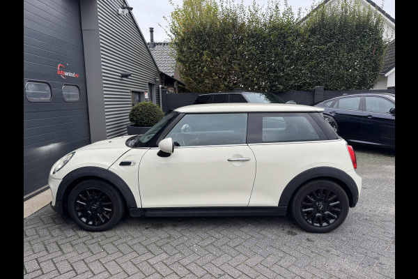 MINI Mini 1.5 Cooper Salt Business | Navigatie | Parkeersensoren | Lichtmetalen Velgen | Cruise Control |