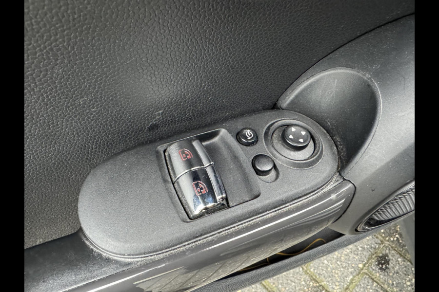 MINI Mini 1.5 Cooper Salt Business | Navigatie | Parkeersensoren | Lichtmetalen Velgen | Cruise Control |