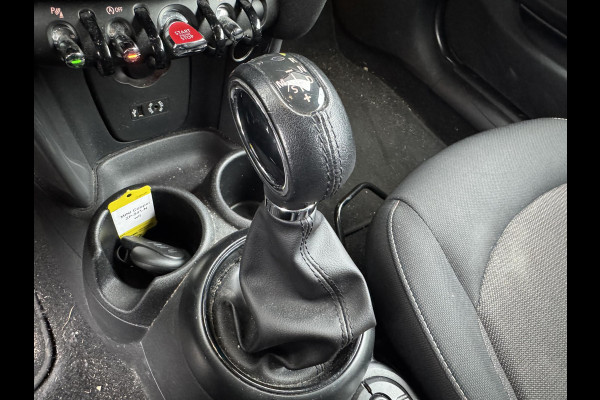 MINI Mini 1.5 Cooper Salt Business | Navigatie | Parkeersensoren | Lichtmetalen Velgen | Cruise Control |