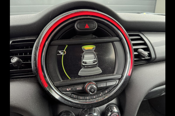 MINI Mini 1.5 Cooper Salt Business | Navigatie | Parkeersensoren | Lichtmetalen Velgen | Cruise Control |