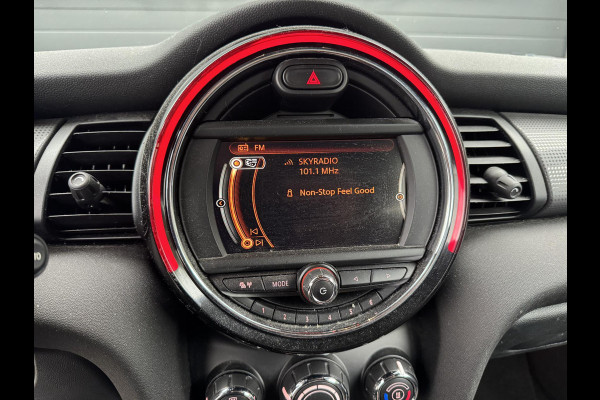 MINI Mini 1.5 Cooper Salt Business | Navigatie | Parkeersensoren | Lichtmetalen Velgen | Cruise Control |