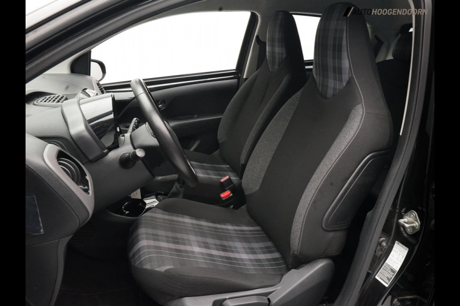 Peugeot 108 1.0 e-VTi Blue Lease Executive (APPLE CARPLAY,LED VERLICHTING,AIRCO,CAMERA,CRUISE,LM-VELGEN,NIEUWE APK,TOPCONDITIE)