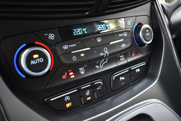 Ford Kuga 1.5 AUT 180PK ECOBOOST TITANIUM CAMERA/NAVI/TREKHAAK