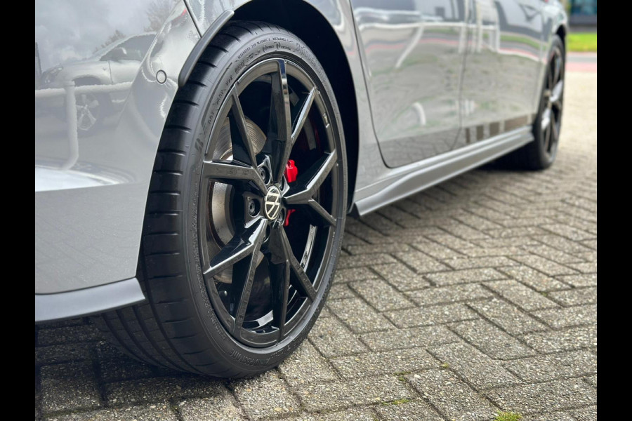 Volkswagen Golf 2.0 TSI GTI Nurnburgring! Head up! Harman Kardon! Panoramadak! Vol opties!