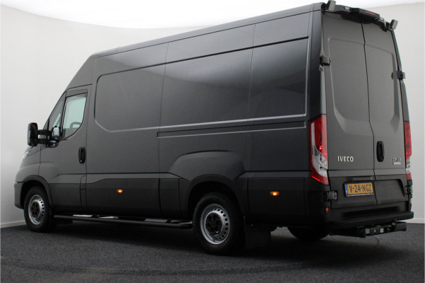Iveco Daily 35S18V 3.0 Automaat L2H2 Luchtvering, ACC, Camera, Climate, Appel Carplay, LED, DAB, Trekhaak