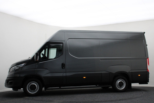 Iveco Daily 35S18V 3.0 Automaat L2H2 Luchtvering, ACC, Camera, Climate, Appel Carplay, LED, DAB, Trekhaak