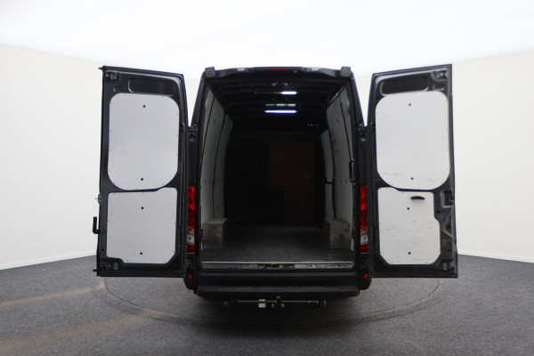 Iveco Daily 35S18V 3.0 Automaat L2H2 Luchtvering, ACC, Camera, Climate, Appel Carplay, LED, DAB, Trekhaak