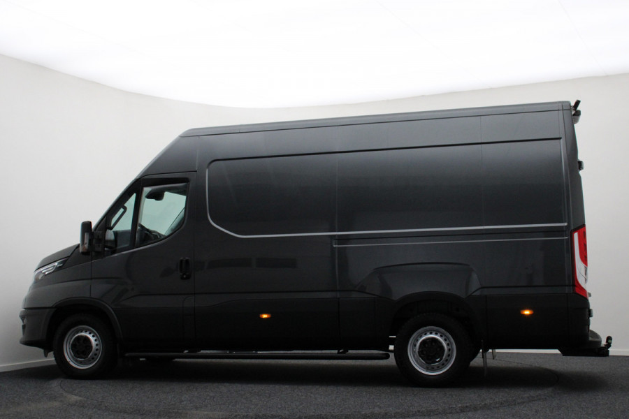 Iveco Daily 35S18V 3.0 Automaat L2H2 Luchtvering, ACC, Camera, Climate, Appel Carplay, LED, DAB, Trekhaak