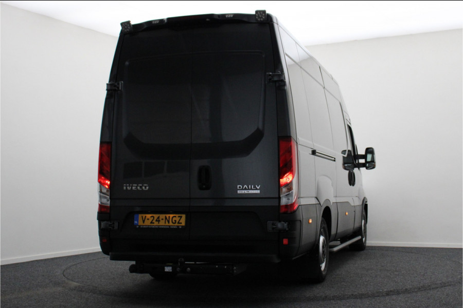 Iveco Daily 35S18V 3.0 Automaat L2H2 Luchtvering, ACC, Camera, Climate, Appel Carplay, LED, DAB, Trekhaak