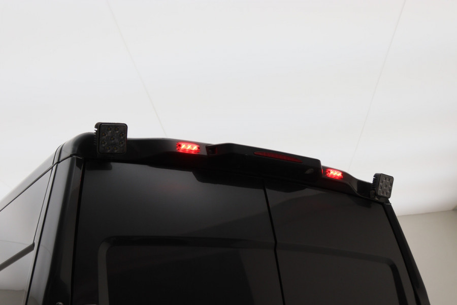 Iveco Daily 35S18V 3.0 Automaat L2H2 Luchtvering, ACC, Camera, Climate, Appel Carplay, LED, DAB, Trekhaak
