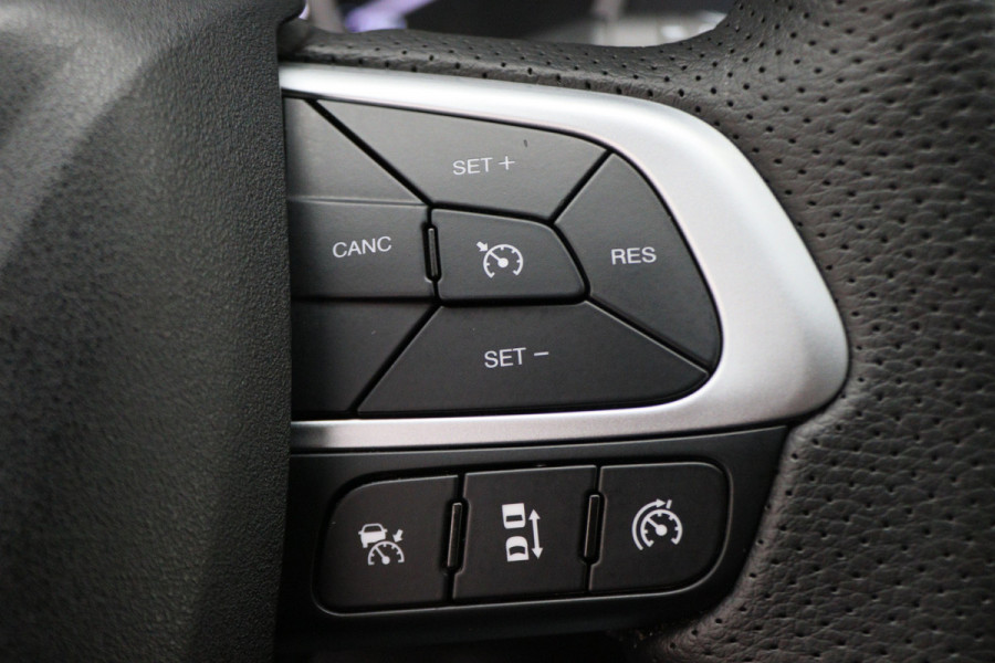 Iveco Daily 35S18V 3.0 Automaat L2H2 Luchtvering, ACC, Camera, Climate, Appel Carplay, LED, DAB, Trekhaak