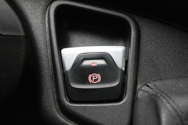 Iveco Daily 35S18V 3.0 Automaat L2H2 Luchtvering, ACC, Camera, Climate, Appel Carplay, LED, DAB, Trekhaak