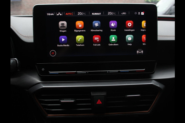 CUPRA Formentor 1.5 TSI High Automaat | Apple carplay / Android Auto | Keyless Entry / Start | Adaptive Cruise Control | Stoelverwarming | Stuurverwarming | Half Leder