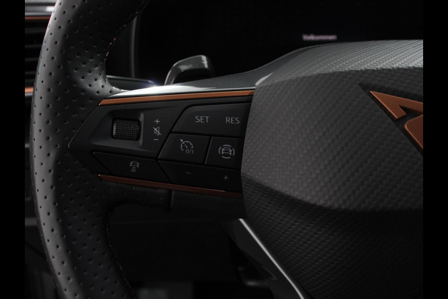 CUPRA Formentor 1.5 TSI High Automaat | Apple carplay / Android Auto | Keyless Entry / Start | Adaptive Cruise Control | Stoelverwarming | Stuurverwarming | Half Leder