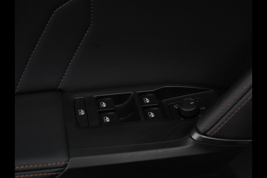CUPRA Formentor 1.5 TSI High Automaat | Apple carplay / Android Auto | Keyless Entry / Start | Adaptive Cruise Control | Stoelverwarming | Stuurverwarming | Half Leder